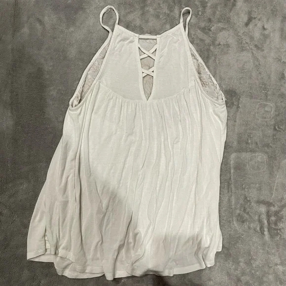 Tank - Picture 2 of 4